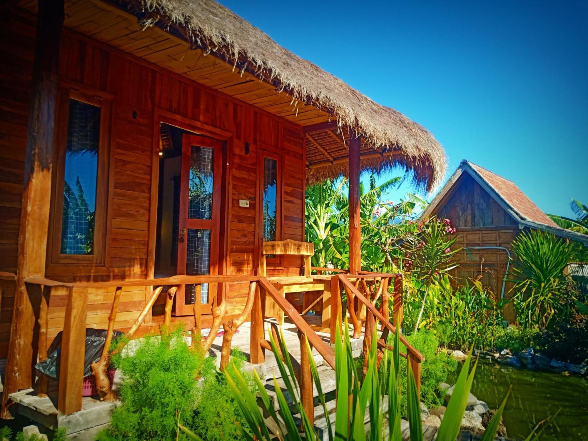 Umah Kayu 2-Menjangan Homestay Banyuwedang Dış mekan fotoğraf